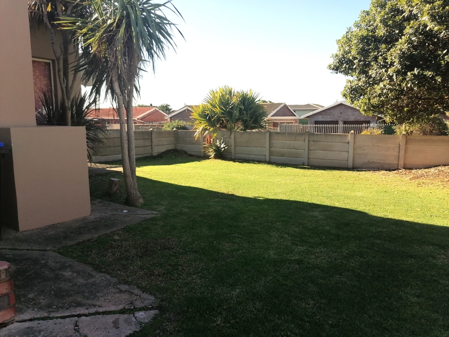 3 Bedroom Property for Sale in Wavecrest Eastern Cape